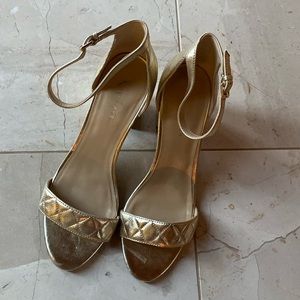 Marc Fisher Glowing block heel